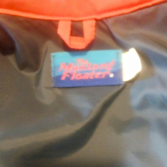 Mustang floatation jacket - Picture 6 of 7